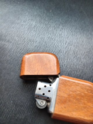 Encendedor Zippo Madera