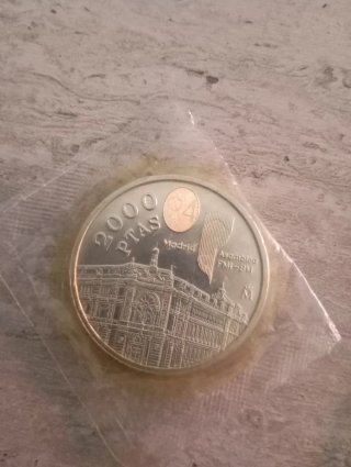 Moneda de Plata de 12€ y 2000 pesetas