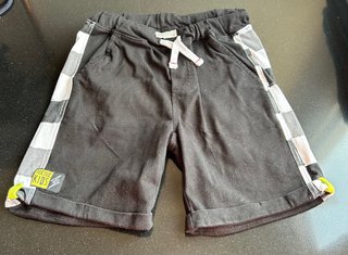 Lote pantalones cortos Tuc Tuc T. 12 años