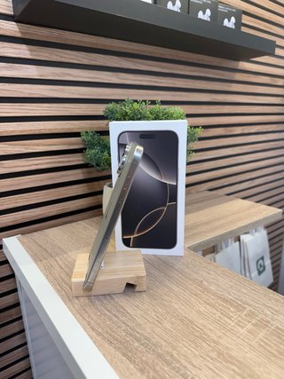 iPhone 16 Pro Max 1TB