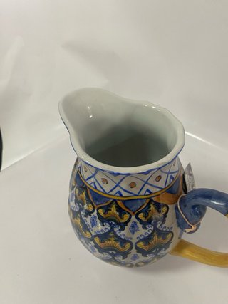 Jarra cerámica azul y amarilla