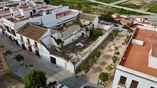 SOLAR DE ESQUINA EN ZONA CENTRO