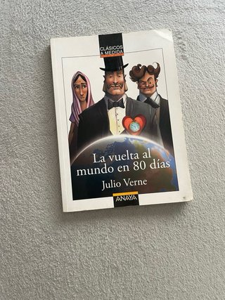 Libros en catalán, castellano e ingles.