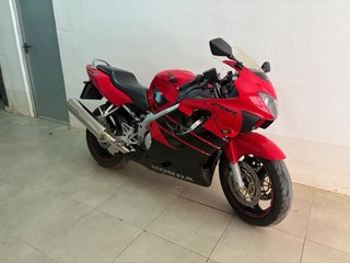 Honda CBR 600F PC35 Roja