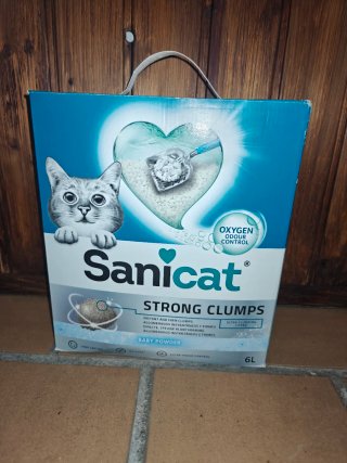Arena Sanicat Strong Clumps Baby Powder 6 litros
