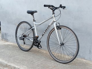 Bicicleta trekking B-twin Riverside 120