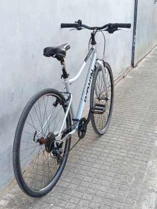 Bicicleta trekking B-twin Riverside 120