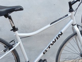 Bicicleta trekking B-twin Riverside 120