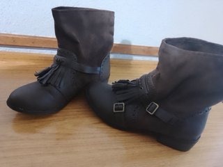 Botines Marrones con Hebillas