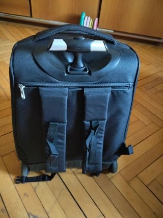 Zaino Invicta con rotelle