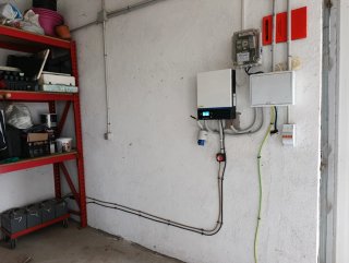 Inversor solar para sistema automático