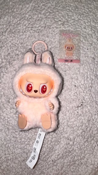Labubu V2 peluche con llavero