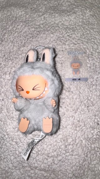 Labubu V2 Peluche