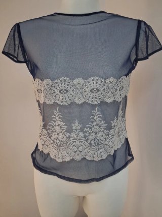 Blusa de tul azul marino