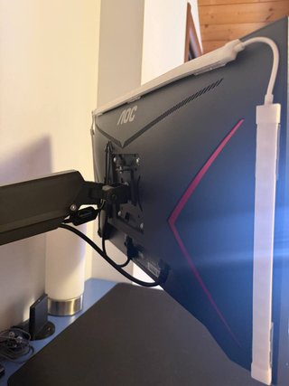 Monitor AOC 240Hz