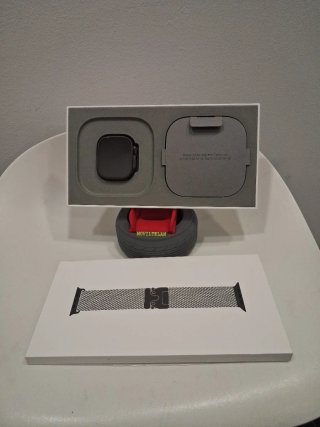 Apple Watch Ultra 3 Titanio Negro correa milanese