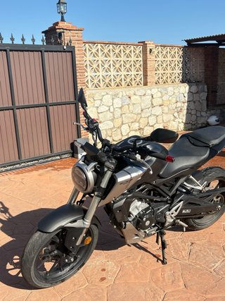 Honda CB 125 R 2020 Negra/Gris