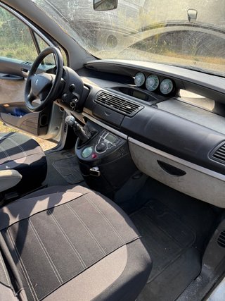 Peugeot 807 2005