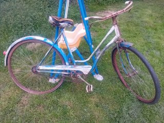Bicicleta antigua azul