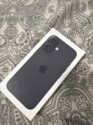 iPhone 16