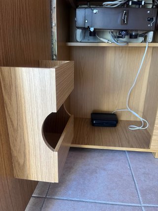 Máquina de coser Veritas con mueble