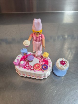 Pastelera Playmobil con mesa y dulces