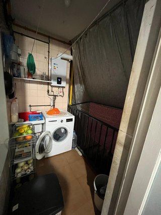 Vendo piso y plaza de garaje en Tarragona ciudad.