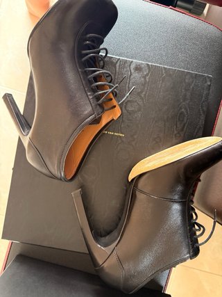 Botines Dries Van Noten Negros con Cordones