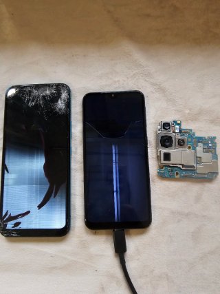 Lotto Samsung: 3 Telefoni + Scheda Madre