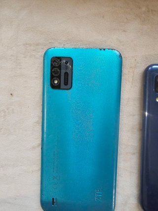 Lotto Samsung: 3 Telefoni + Scheda Madre