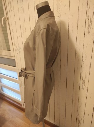 Vestido mujer gris con cinturón, polipiel .