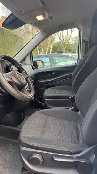 Mercedes-Benz Vito 2018 111 CDi - Excelente Estado