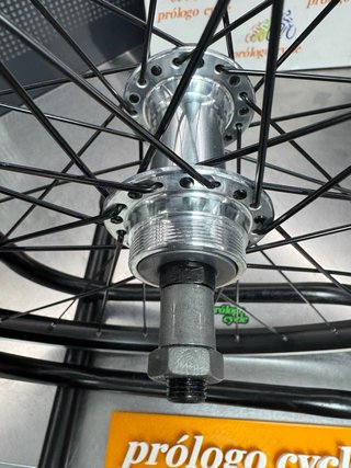 Rueda trasera 26” para piñón de rosca