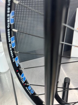 Rueda trasera 26” para piñón de rosca