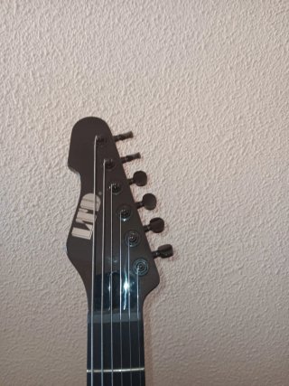 LTD SN-201HT Guitarra Eléctrica Negra
