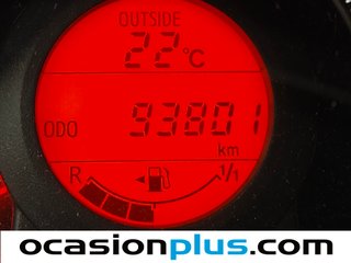 Toyota Aygo 1.0 70 x-play 53 kW (72 CV)