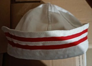 Gorrito marinero infantil sin usar
