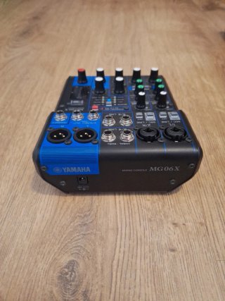Mesa de Mezclas Yamaha MG06X