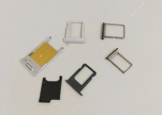 Bandejas porta tarjetas SIM