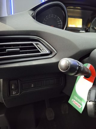 PEUGEOT 308 II 1.5 BlueHDi 130