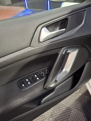 PEUGEOT 308 II 1.5 BlueHDi 130