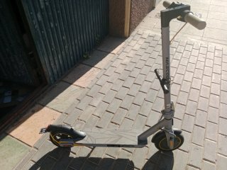 Patinete totalmente nuevo no llega a 100 km
