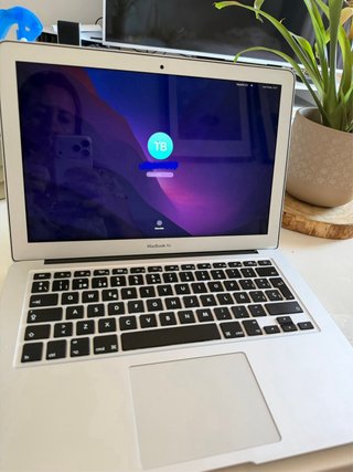 MacBook Air 13 2017 i5 1.8 GHz 256GB SSD