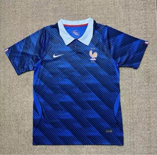 Camisetas de fútbol retro y actuales
