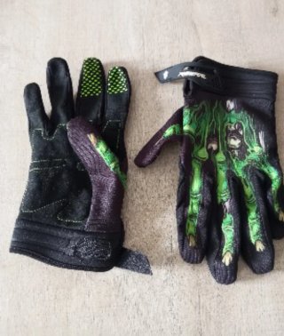 Guantes de moto diseño zombie