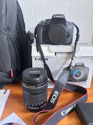 Canon EOS 750D Kit 18-135mm + Mochila