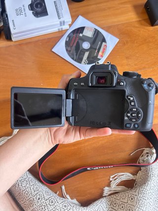 Canon EOS 750D Kit 18-135mm + Mochila
