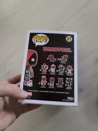 Funko Bedtime Deadpool + Cómic Marvel Deadpool
