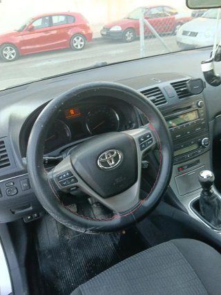 Toyota Avensis 2010