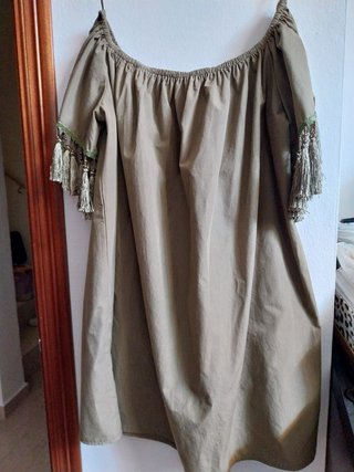 Vestido de verano con flecos